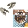Mosselen Uit Het Atelier Van Léon + Zeeuws Mosselbestek 2 Stuks -Keukenproducten Winkel combideal mosselbestek en mosselboek 1