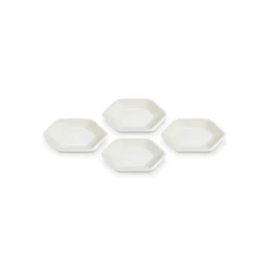 Le Creuset Hexagon Serveerschaaltje 9,5 Cm Aardewerk Meringue 4 Stuks -Keukenproducten Winkel hexagon serveerschaaltjes meringue 4 stuks 5 1631123889 600x600