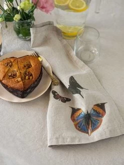 Oldenhof Flying Butterflies Servet 45 X 45 Cm Linnen 6 Stuks -Keukenproducten Winkel linoroom napkins butterflies vertical lr 3