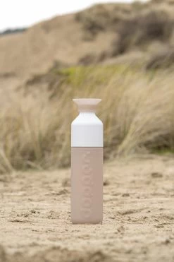 Dopper Waterfles 450 Ml Kunststof Dutch Dune -Keukenproducten Winkel mood photography for pdp 800x1200 0008 3773 20210204 dutch dune 001